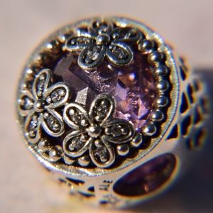 RETIRED Authentic Pandora Daisy Charm